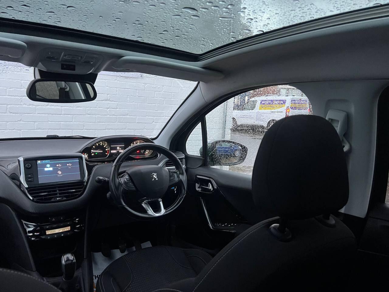 Used Peugeot 208 2018 for sale - 76457518: Photo 53