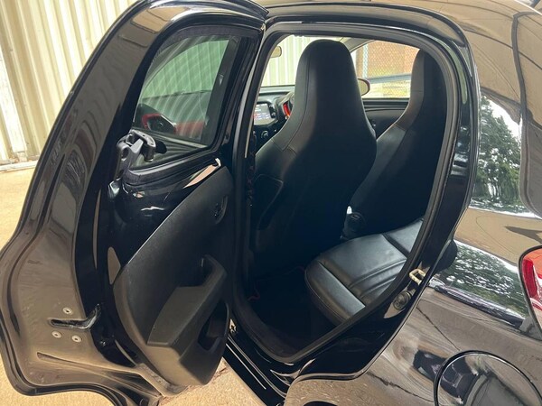 Used Peugeot 108 2017 for sale - 76306833: Photo 32