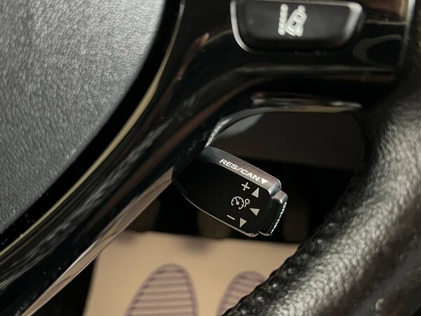 Used Peugeot 108 2017 for sale - 76306833: Photo 41