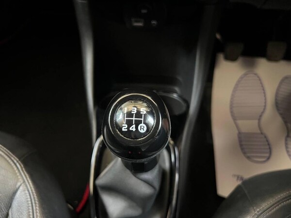 Used Peugeot 108 2017 for sale - 76306833: Photo 47