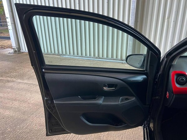 Used Peugeot 108 2017 for sale - 76306833: Photo 52