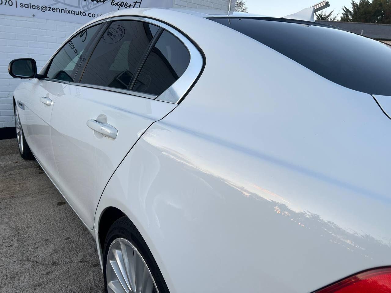 Used Jaguar XE 2015 for sale - 76752657: Photo 11