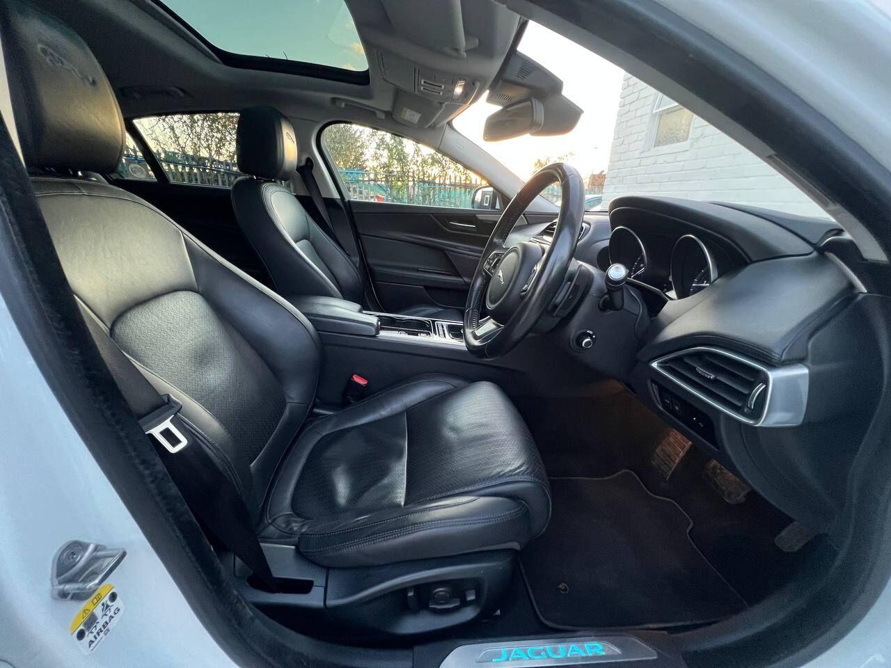 Used Jaguar XE 2015 for sale - 76752657: Photo 19