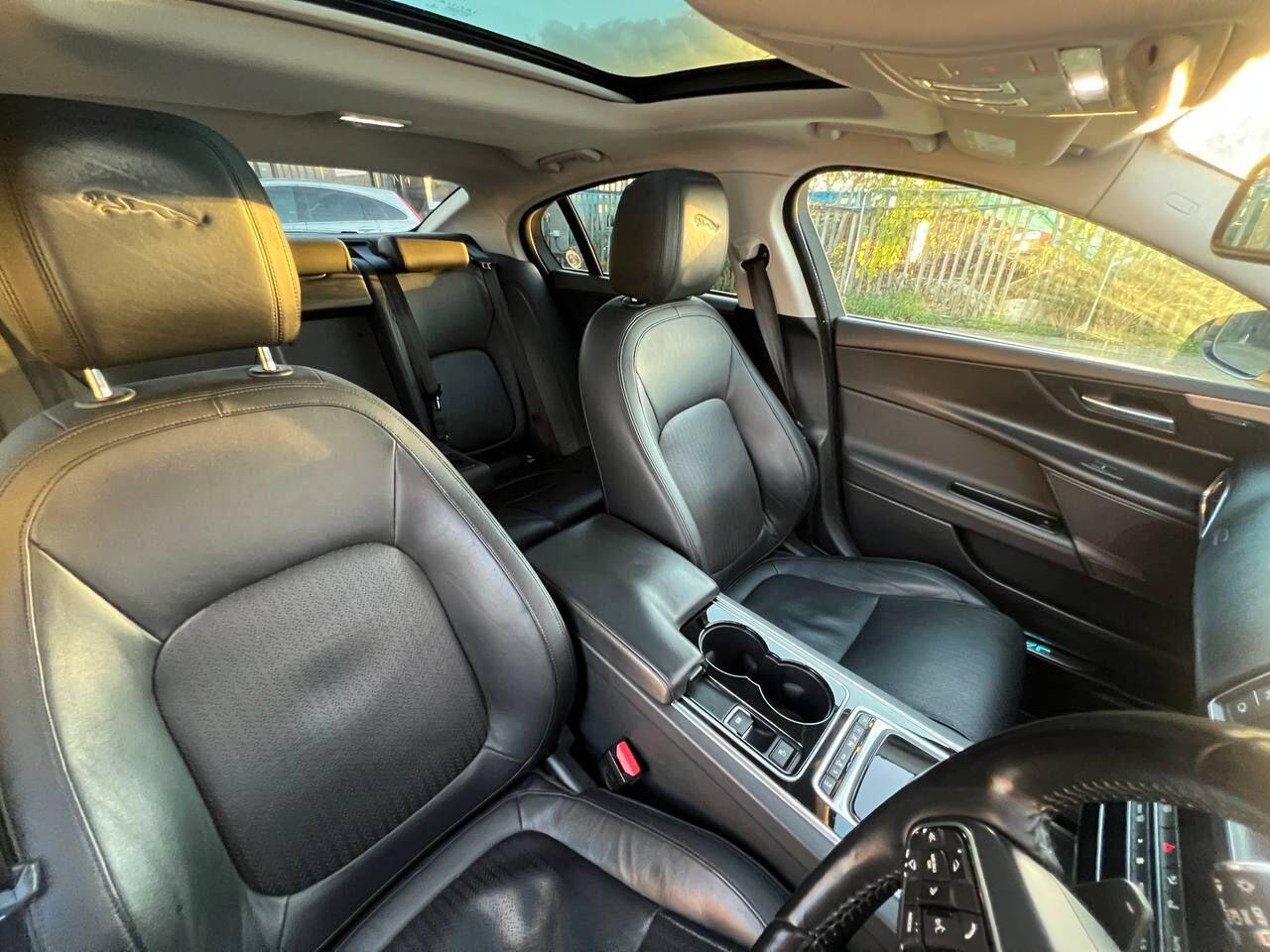 Used Jaguar XE 2015 for sale - 76752657: Photo 21