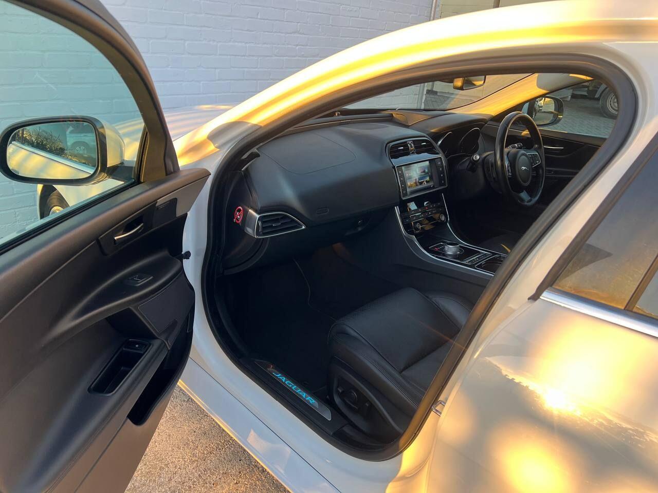 Used Jaguar XE 2015 for sale - 76752657: Photo 22