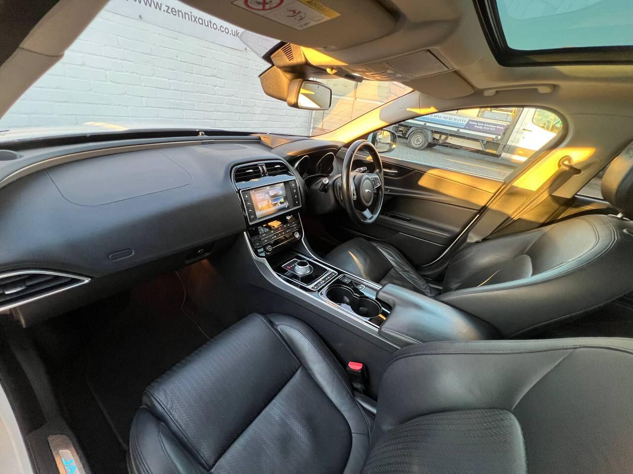 Used Jaguar XE 2015 for sale - 76752657: Photo 23