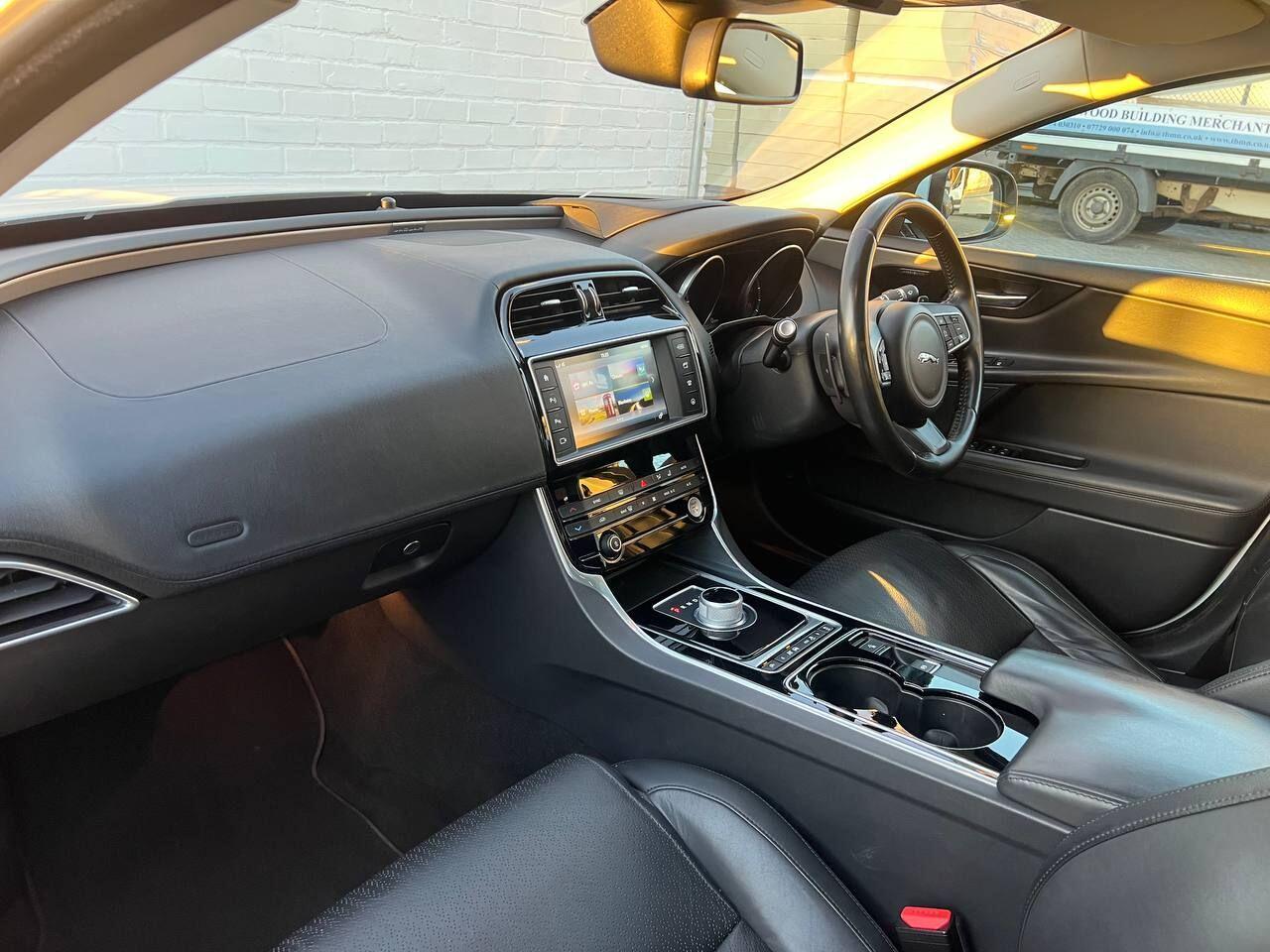 Used Jaguar XE 2015 for sale - 76752657: Photo 24