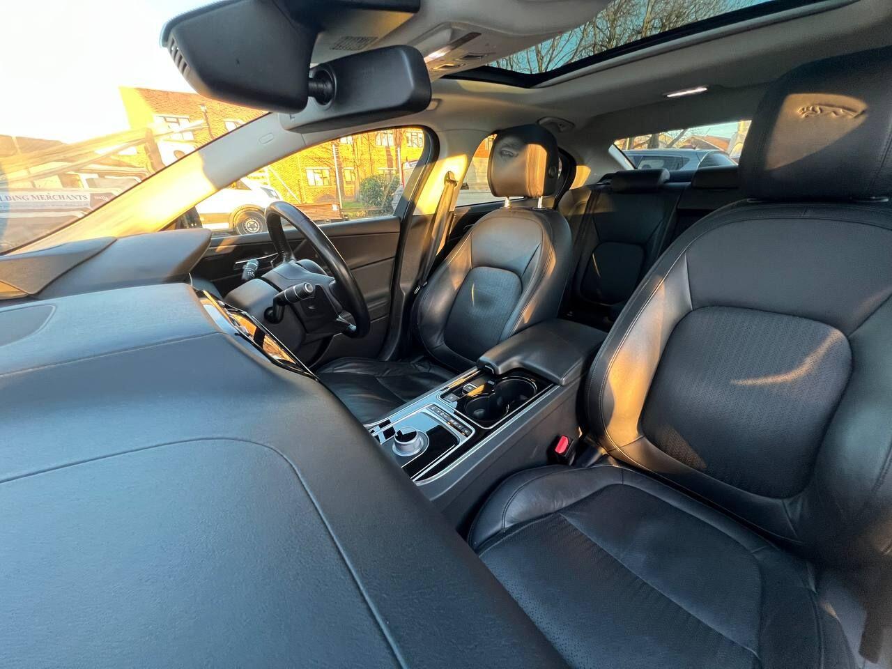 Used Jaguar XE 2015 for sale - 76752657: Photo 29