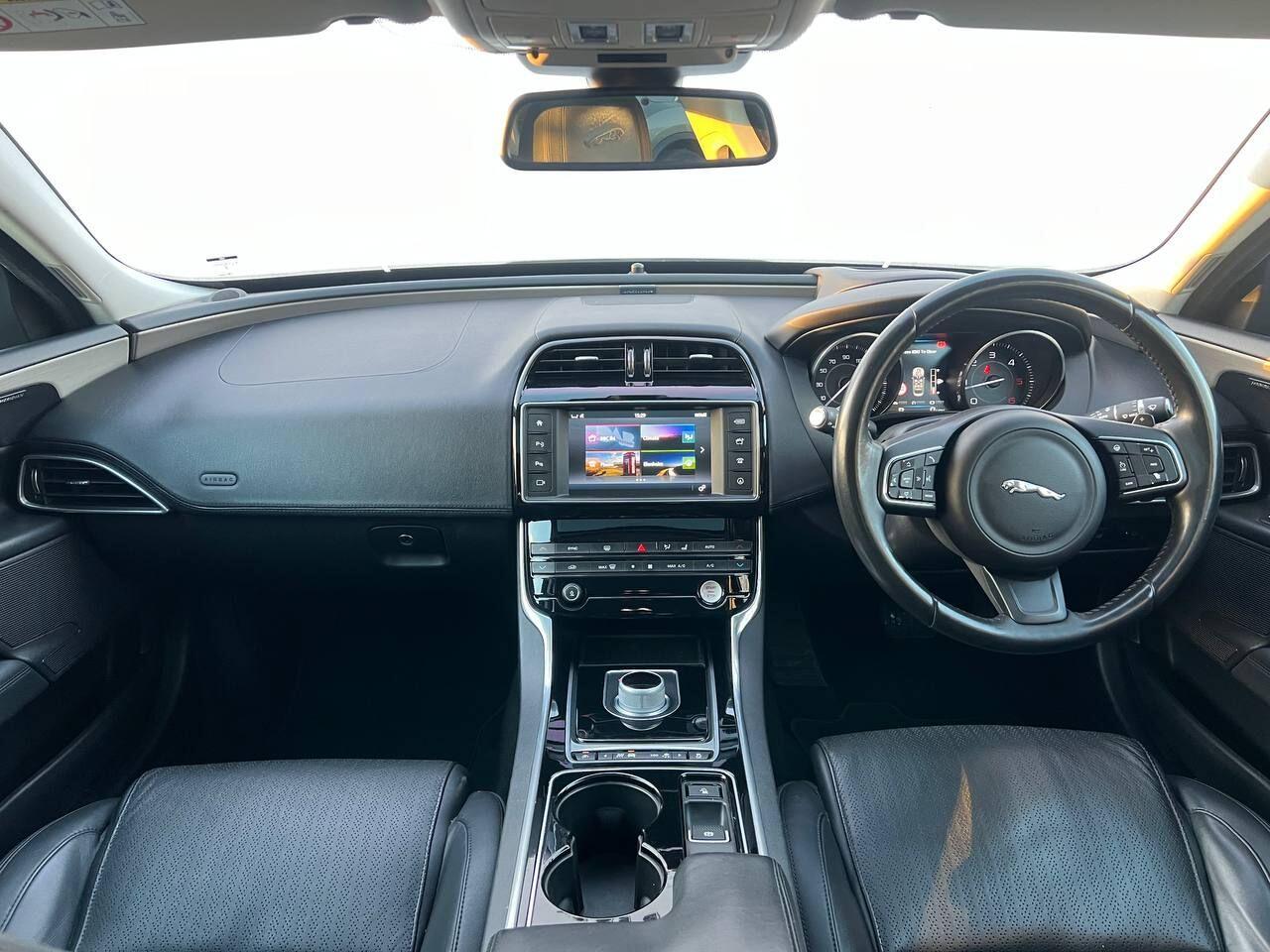 Used Jaguar XE 2015 for sale - 76752657: Photo 36