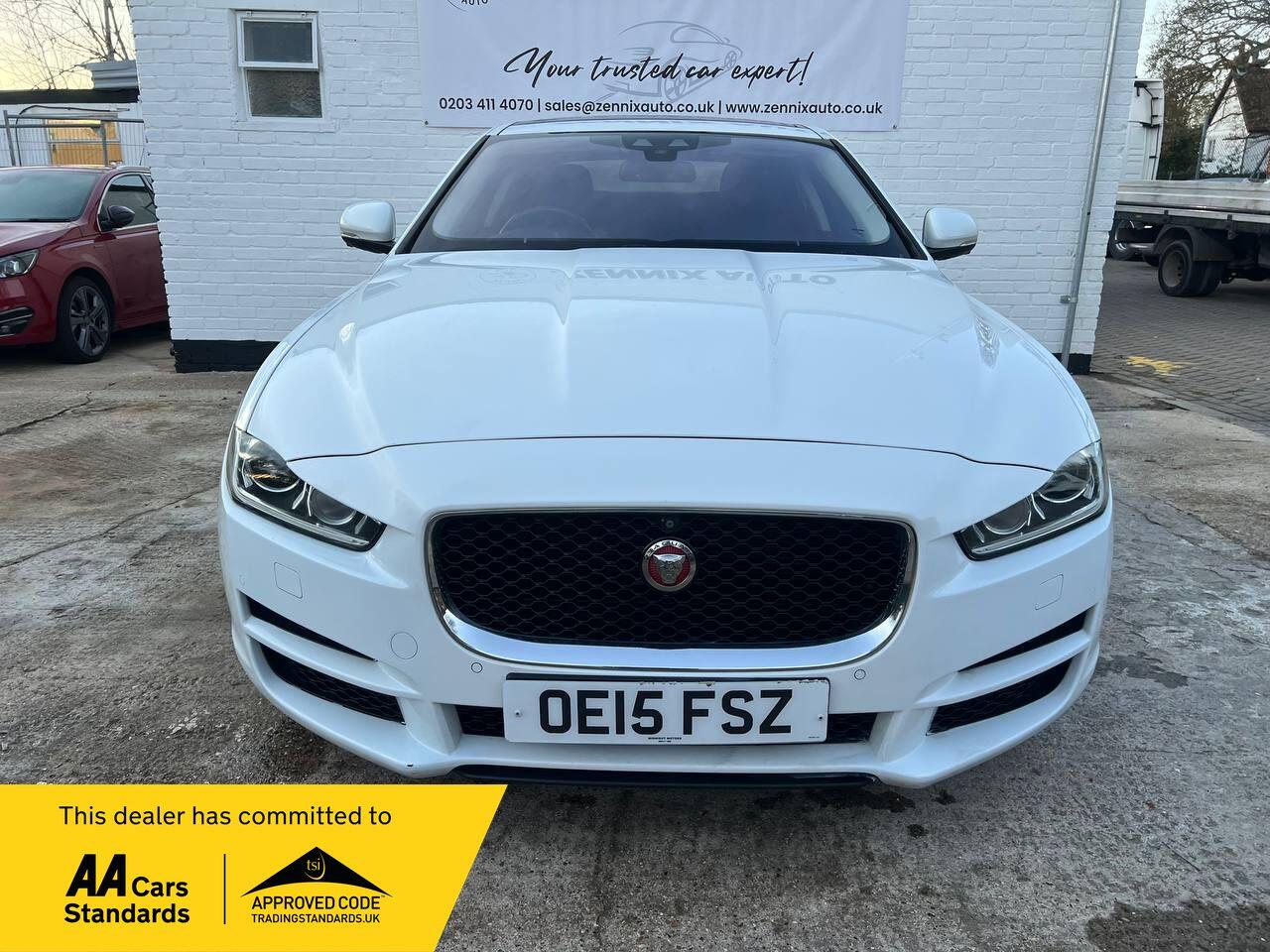 Used Jaguar XE 2015 for sale - 76752657: Photo 4