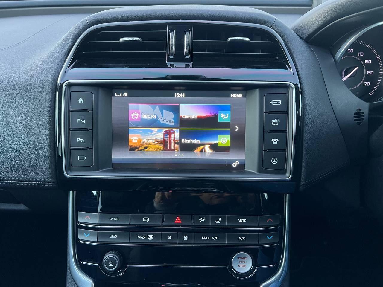 Used Jaguar XE 2015 for sale - 76752657: Photo 45