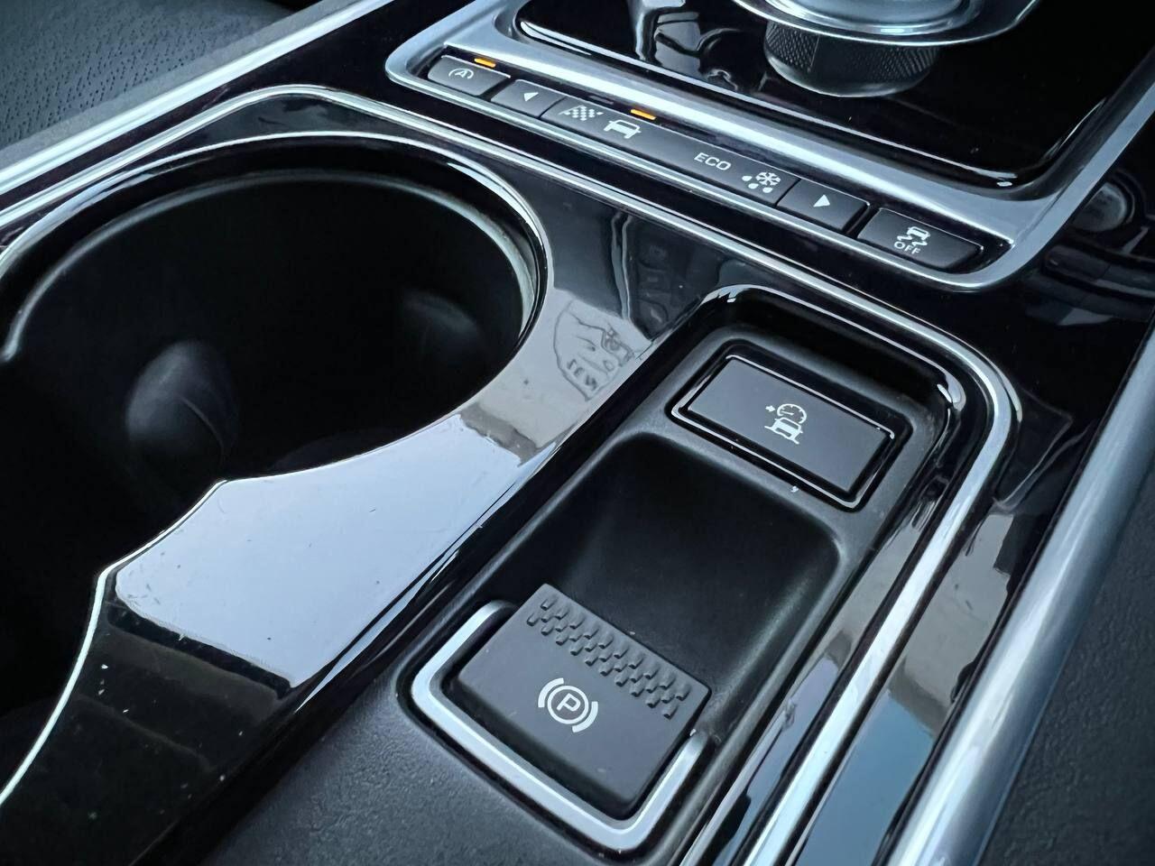 Used Jaguar XE 2015 for sale - 76752657: Photo 54