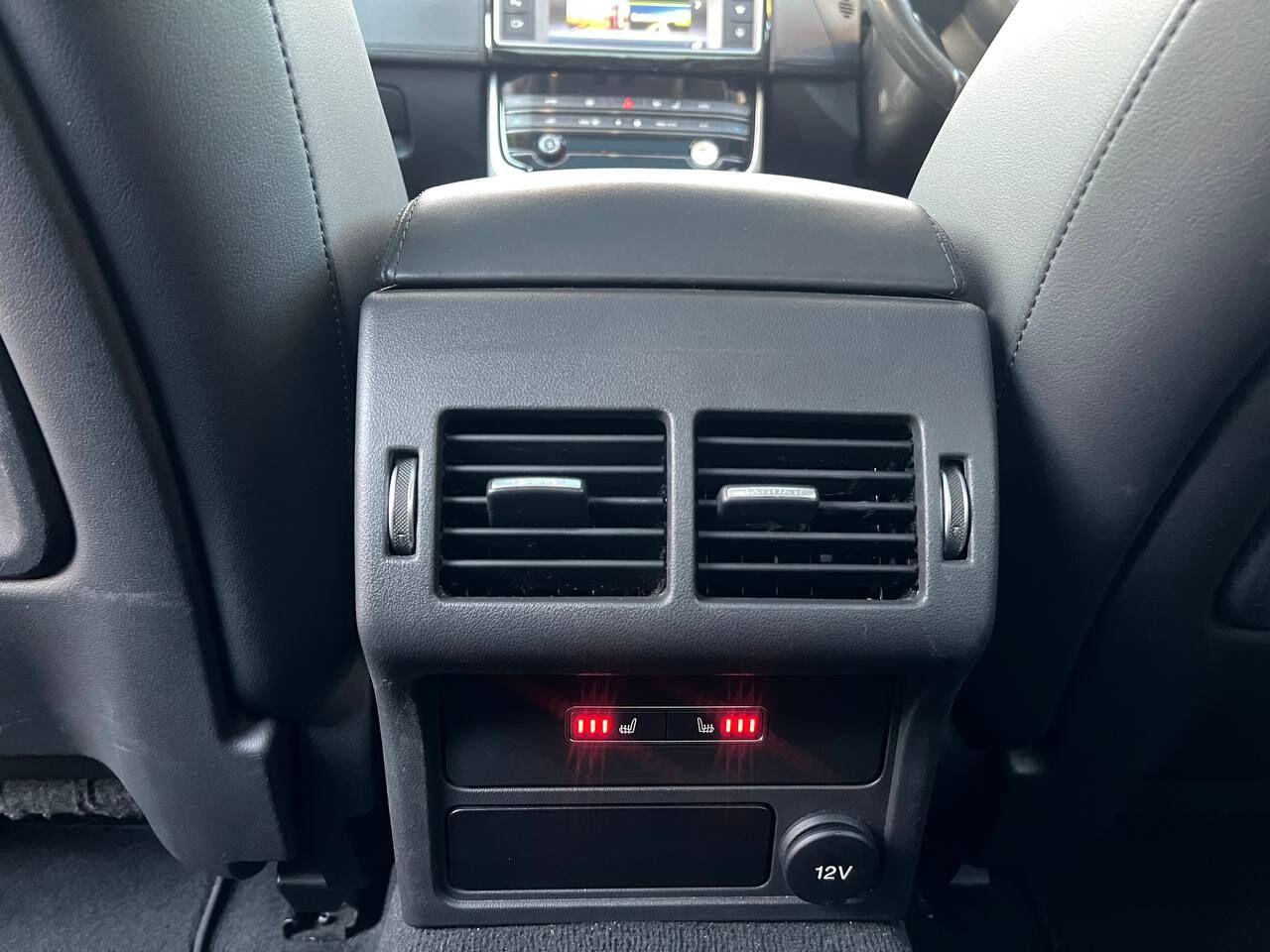 Used Jaguar XE 2015 for sale - 76752657: Photo 68