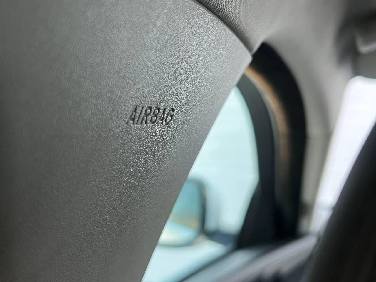 Used Jaguar XE 2015 for sale - 76752657: Photo 71