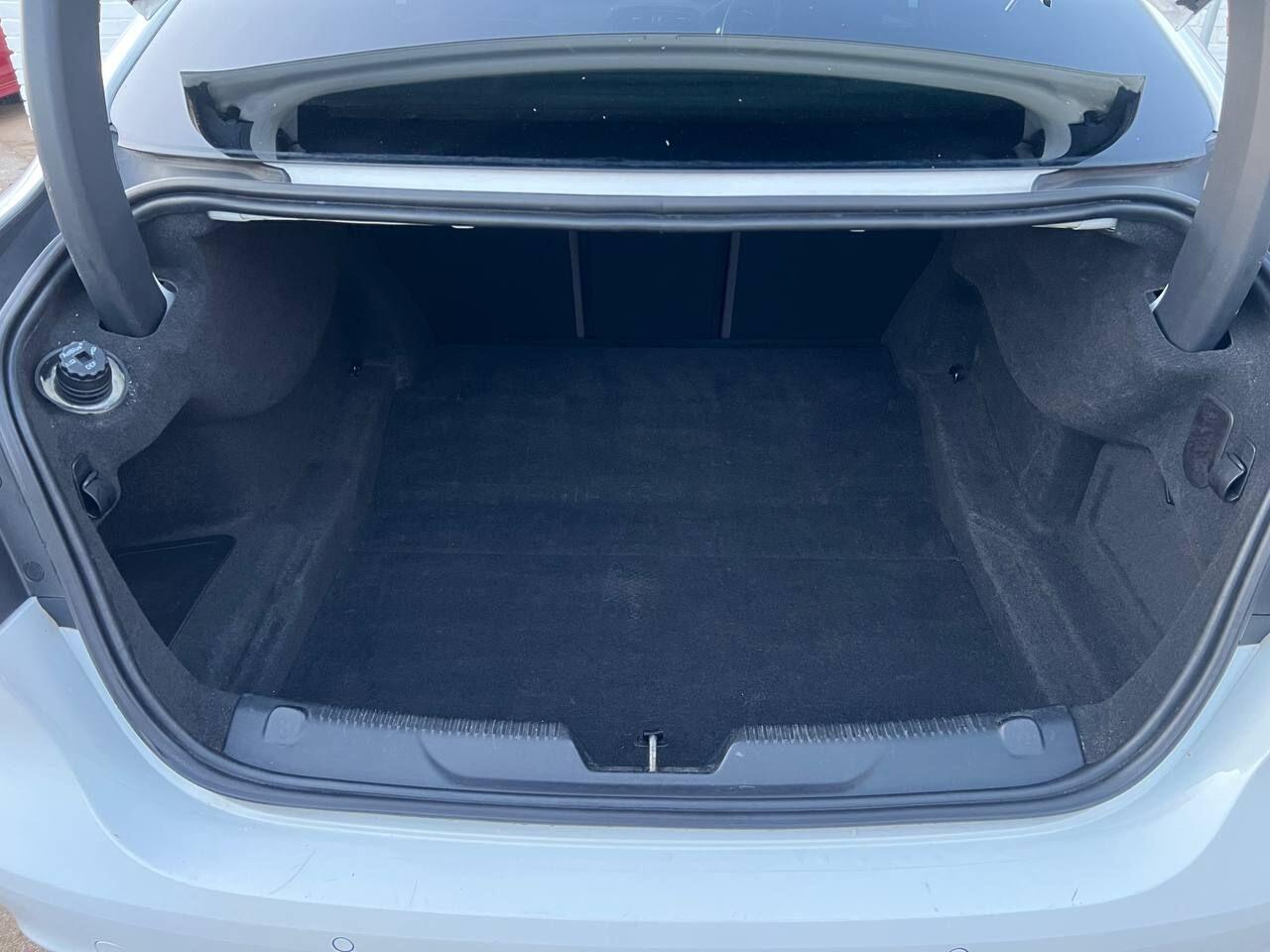 Used Jaguar XE 2015 for sale - 76752657: Photo 80