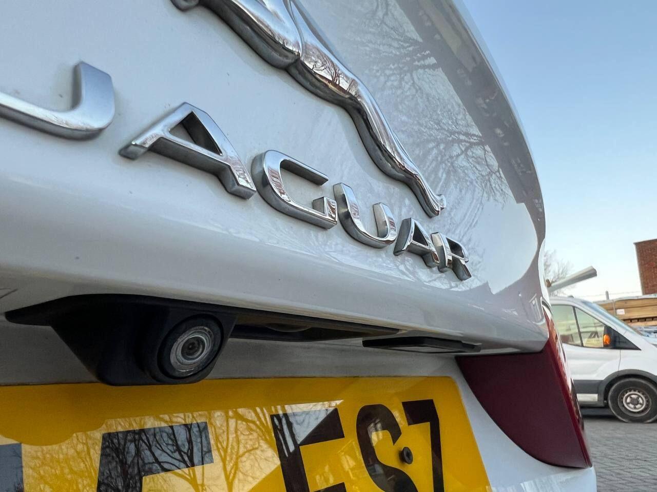 Used Jaguar XE 2015 for sale - 76752657: Photo 82