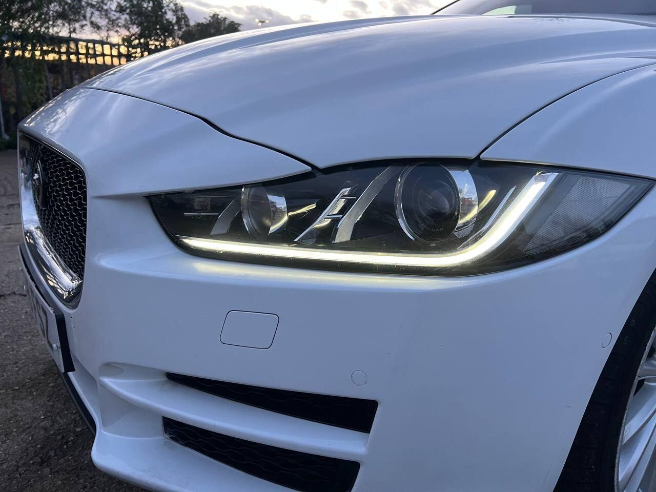 Used Jaguar XE 2015 for sale - 76752657: Photo 87