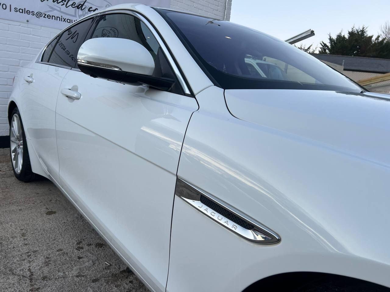 Used Jaguar XE 2015 for sale - 76752657: Photo 9