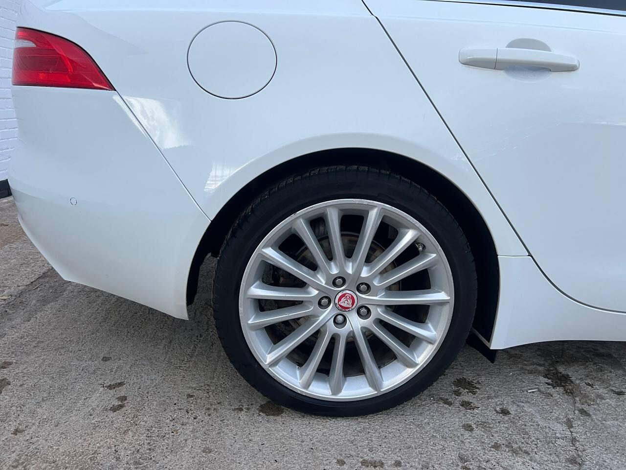 Used Jaguar XE 2015 for sale - 76752657: Photo 94