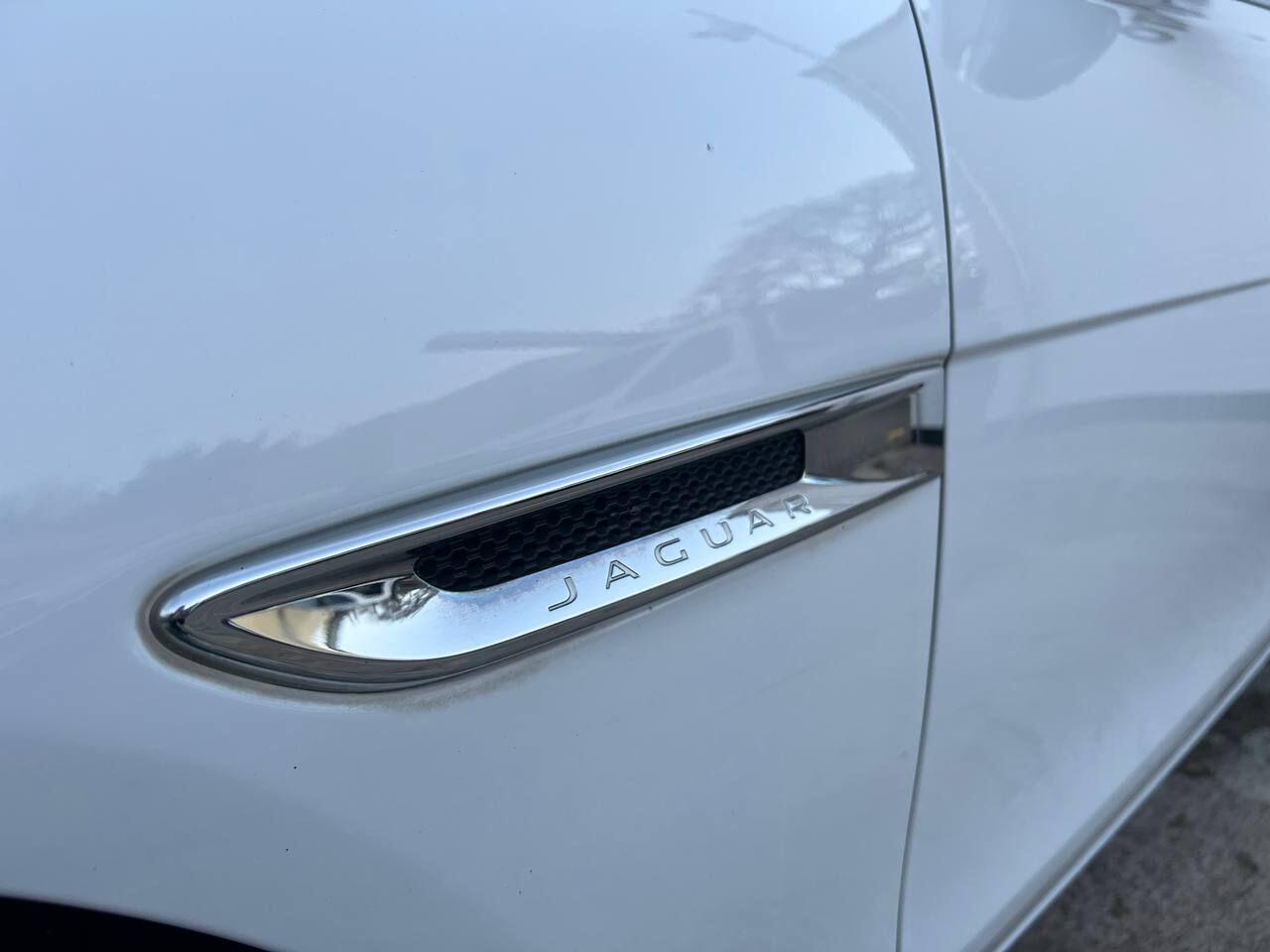 Used Jaguar XE 2015 for sale - 76752657: Photo 97