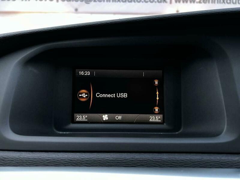 Used Volvo V40 2016 for sale - 77109773: Photo 51