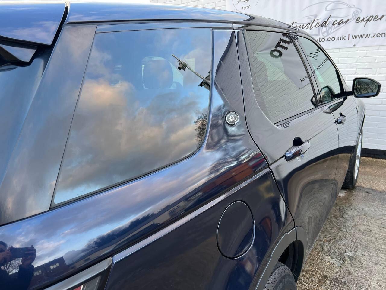 Used Land Rover Discovery Sport 2017 for sale - 77242428: Photo 12