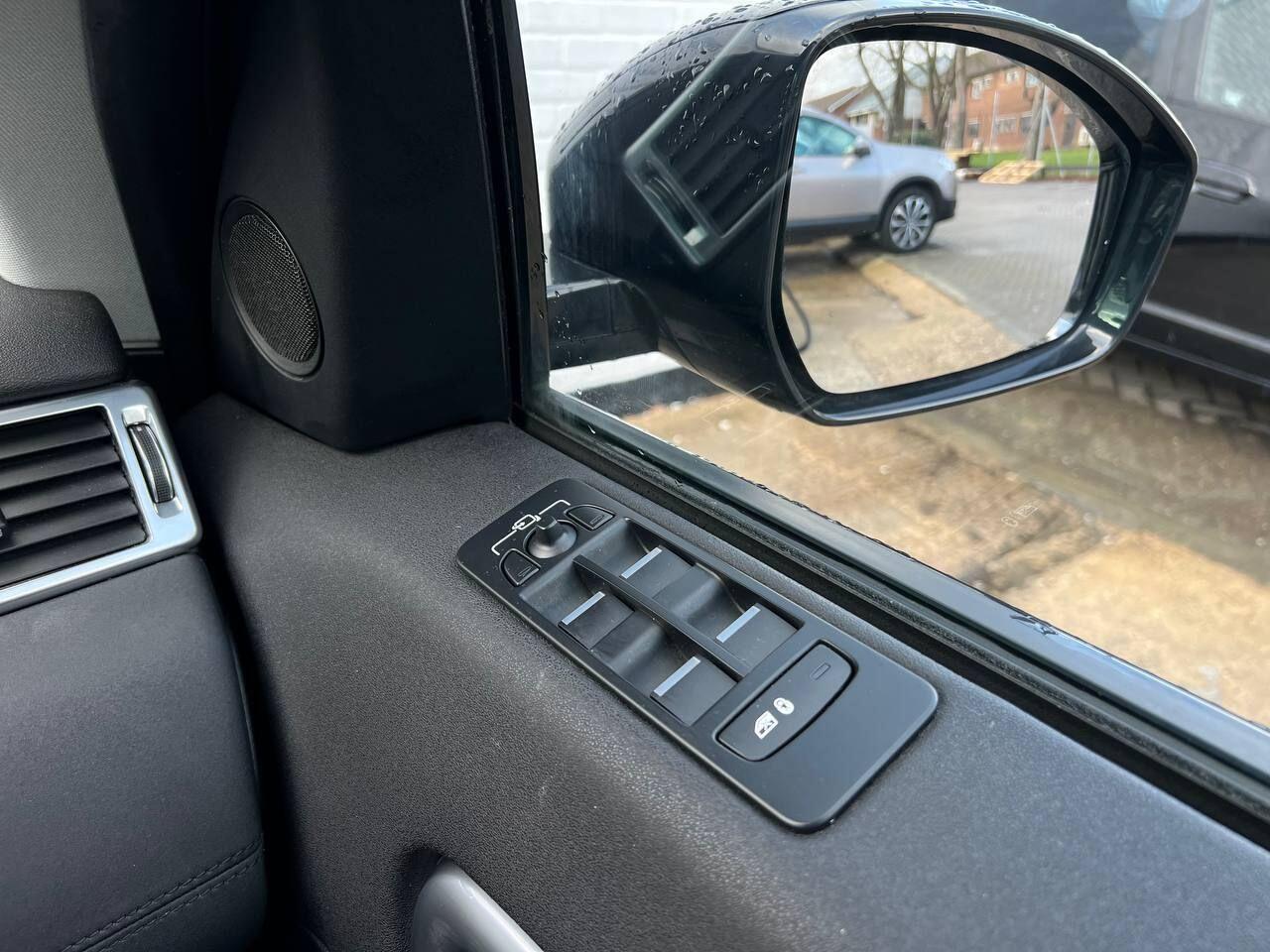 Used Land Rover Discovery Sport 2017 for sale - 77242428: Photo 47