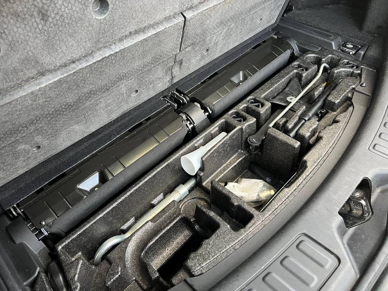 Used Land Rover Discovery Sport 2017 for sale - 77242428: Photo 89