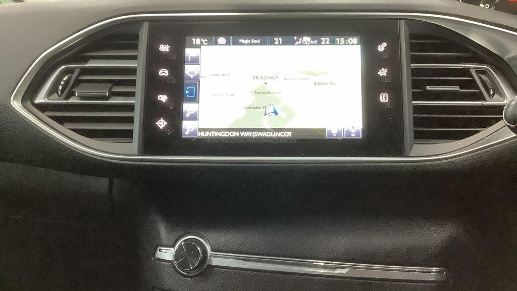 Used Peugeot 308 2015 for sale - 76942685: Photo 12