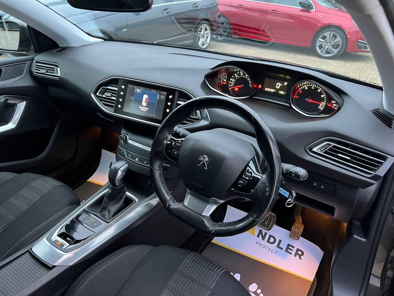 Used Peugeot 308 2015 for sale - 76942685: Photo 16
