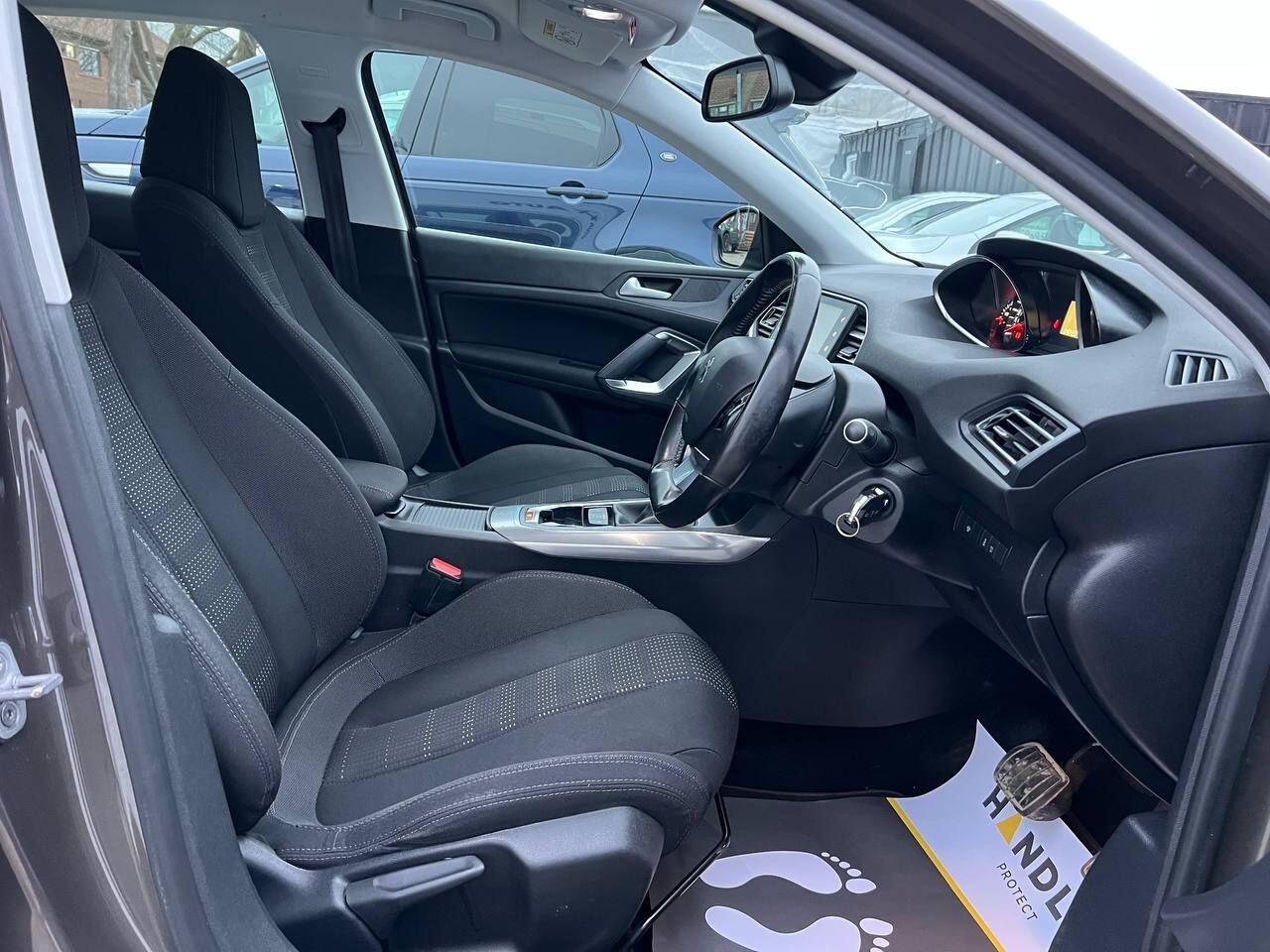 Used Peugeot 308 2015 for sale - 76942685: Photo 18