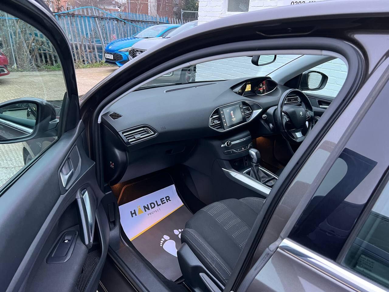 Used Peugeot 308 2015 for sale - 76942685: Photo 20