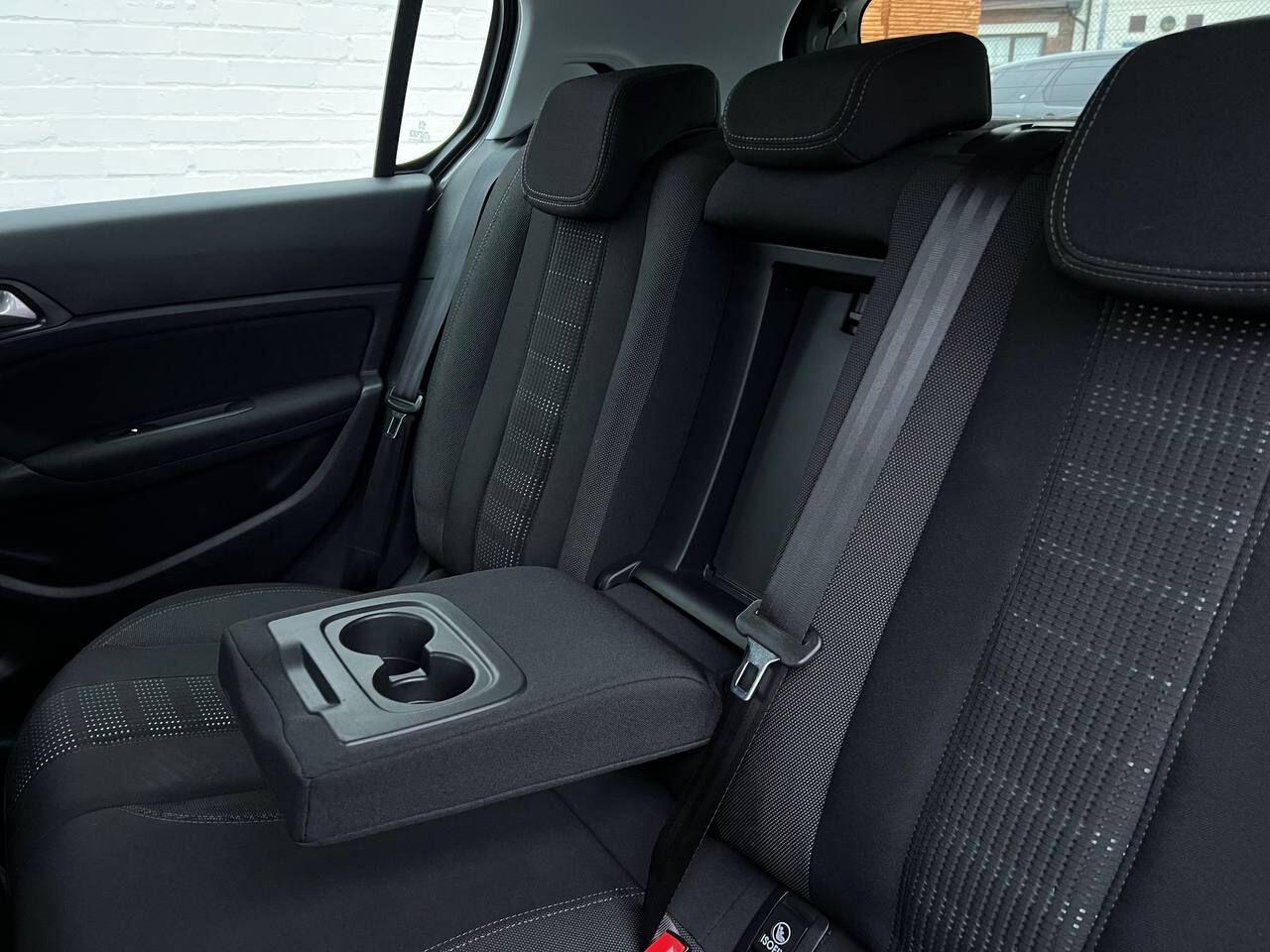 Used Peugeot 308 2015 for sale - 76942685: Photo 30