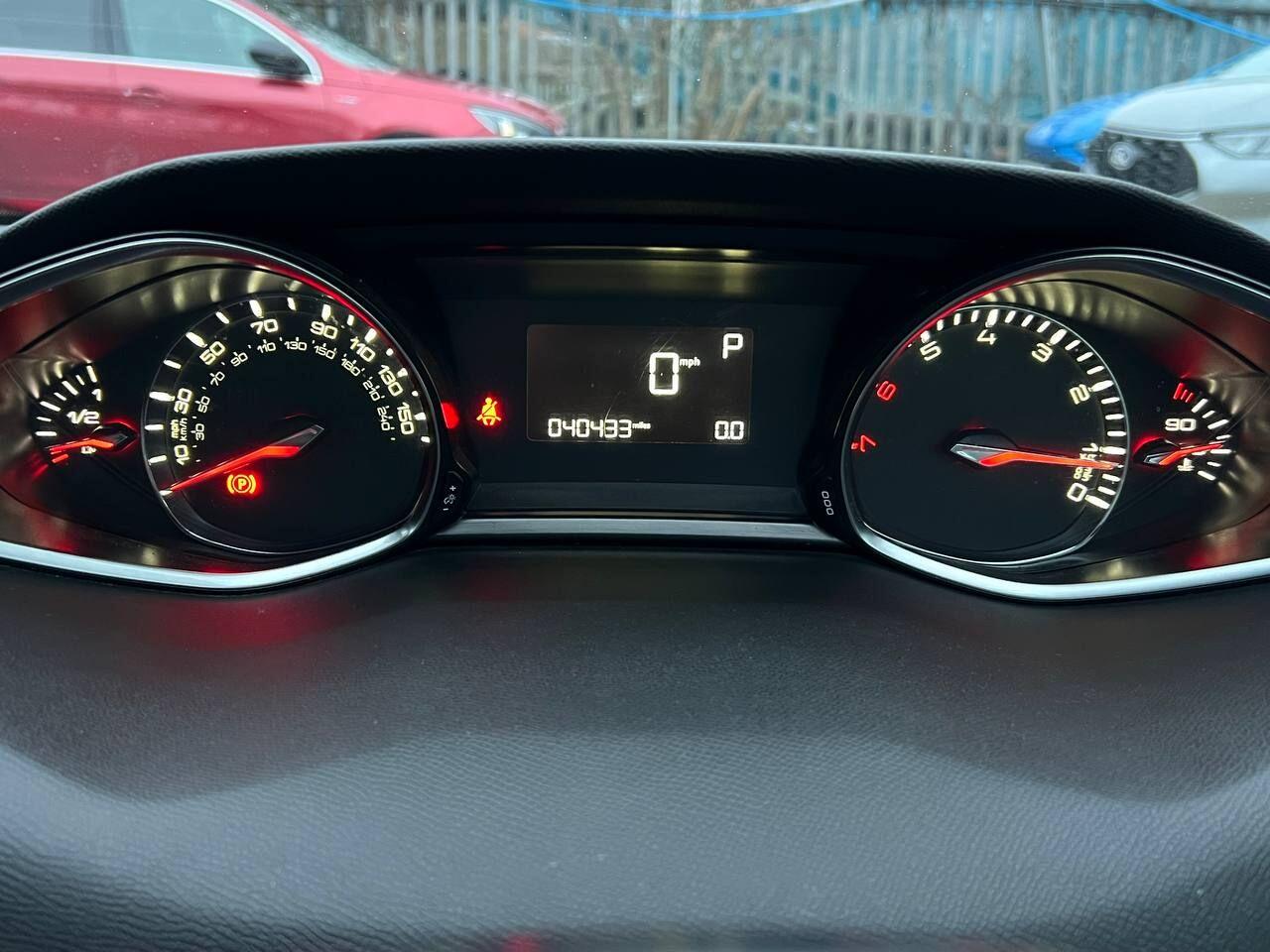 Used Peugeot 308 2015 for sale - 76942685: Photo 36