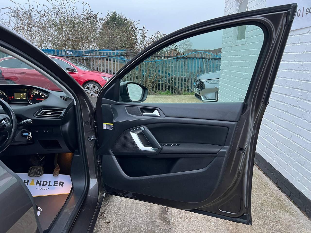 Used Peugeot 308 2015 for sale - 76942685: Photo 66