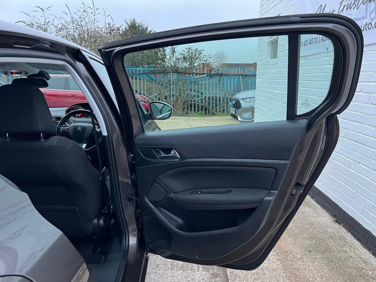 Used Peugeot 308 2015 for sale - 76942685: Photo 67