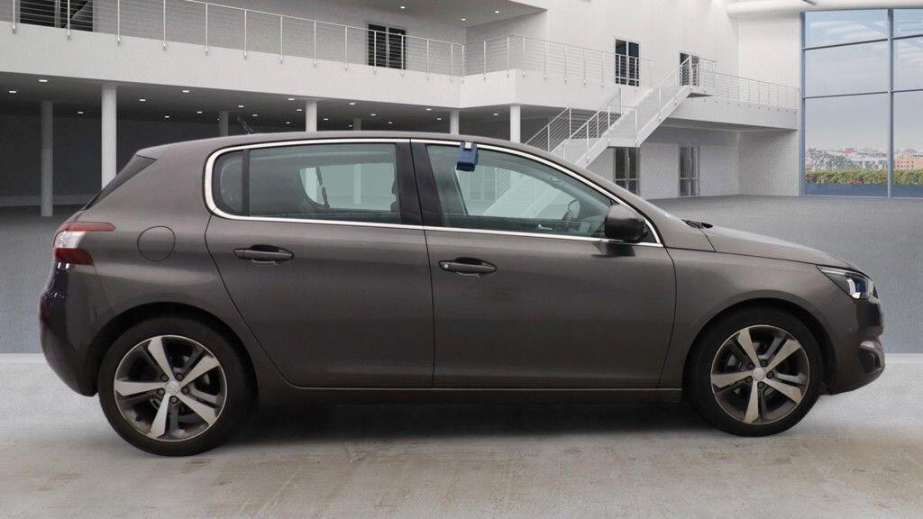 Used Peugeot 308 2015 for sale - 76942685: Photo 7
