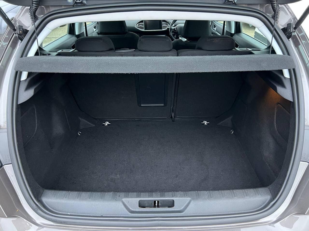 Used Peugeot 308 2015 for sale - 76942685: Photo 71