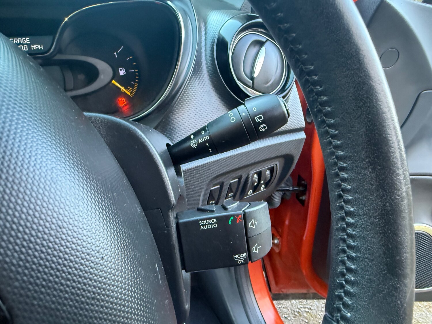 Used Renault Captur 2014 for sale - 77878654: Photo 17