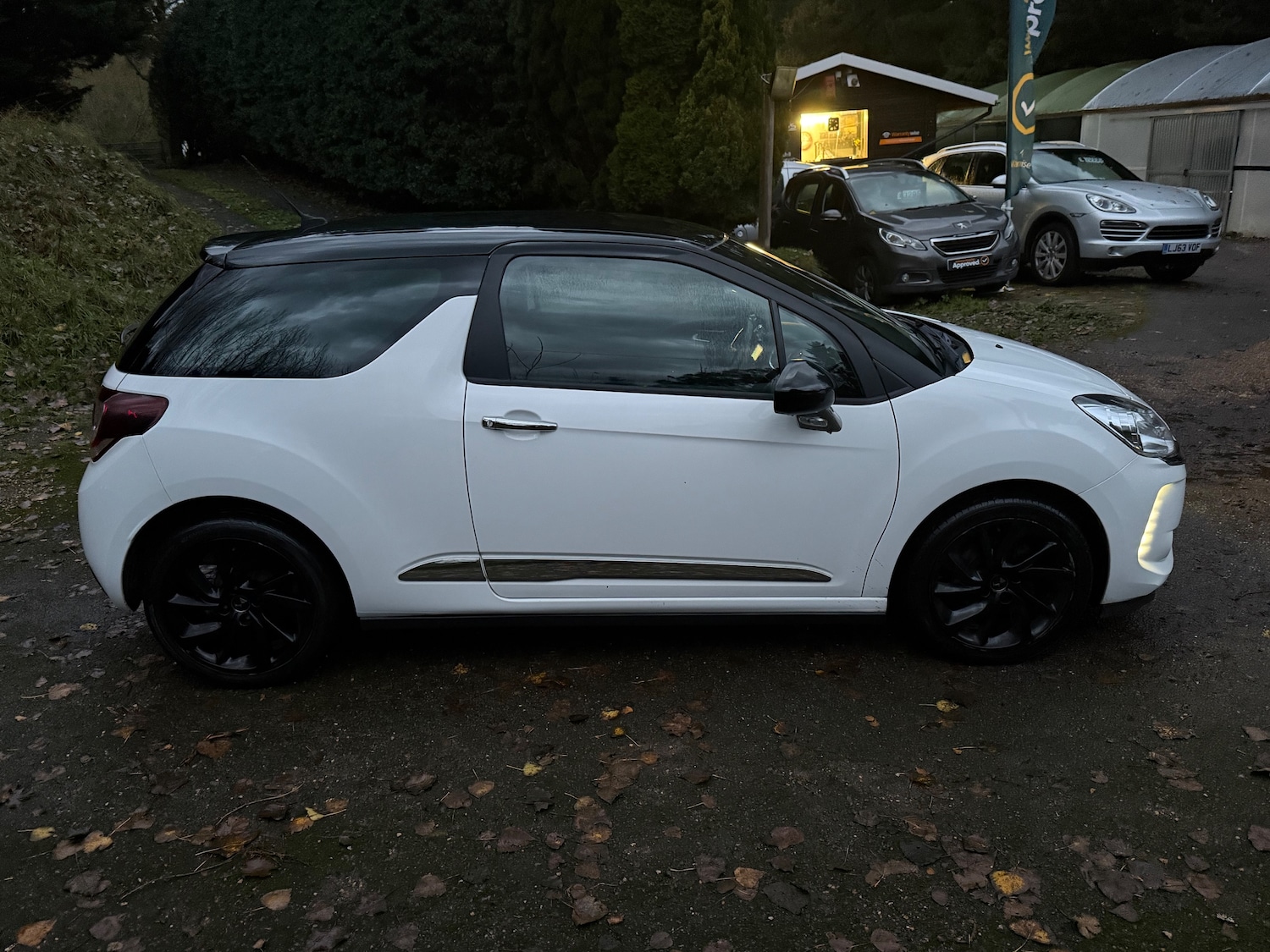 Used DS Automobiles DS 3 2017 for sale - 77110160: Photo 8