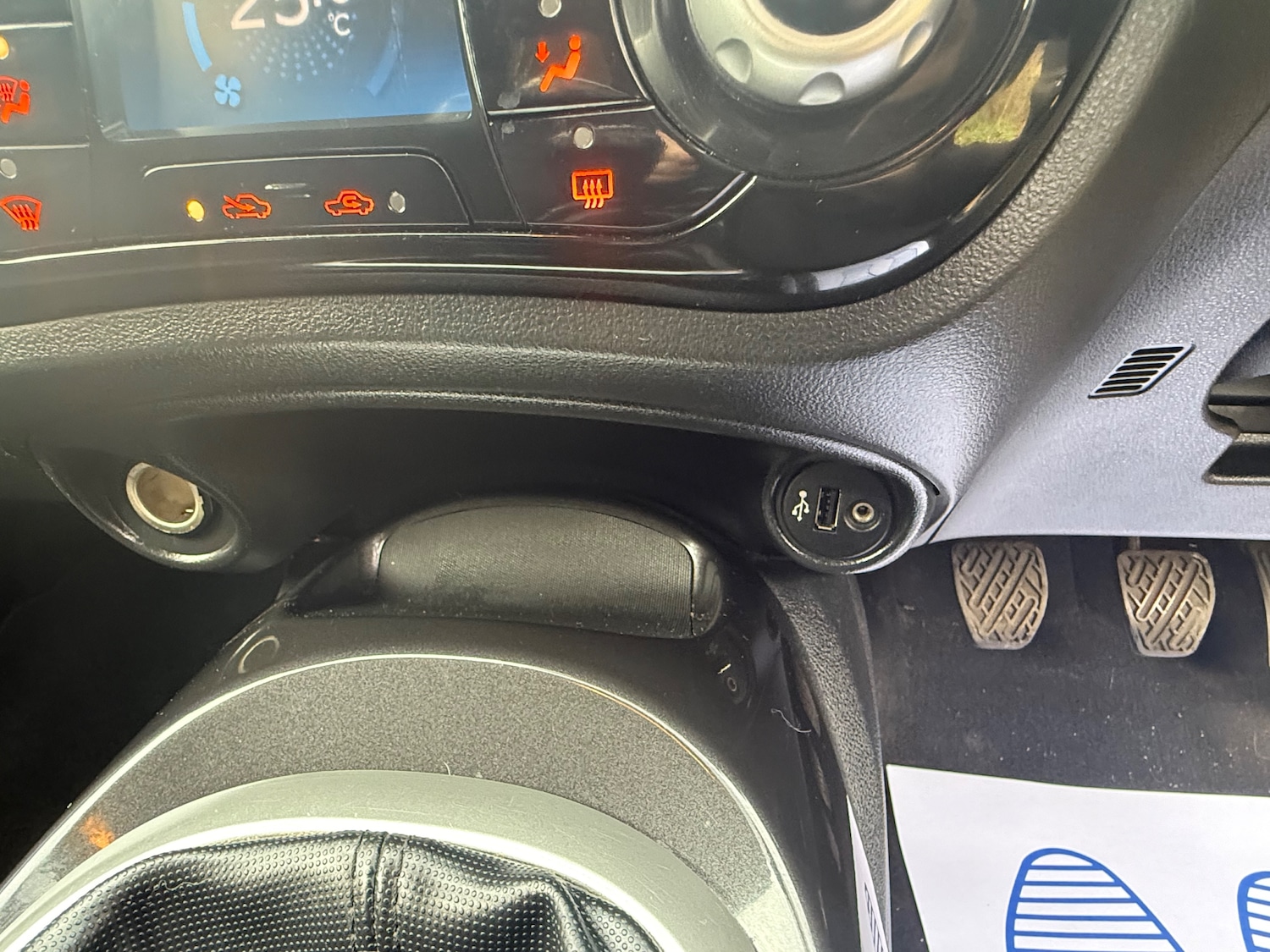 Used Nissan Juke 2014 for sale - 77911349: Photo 14