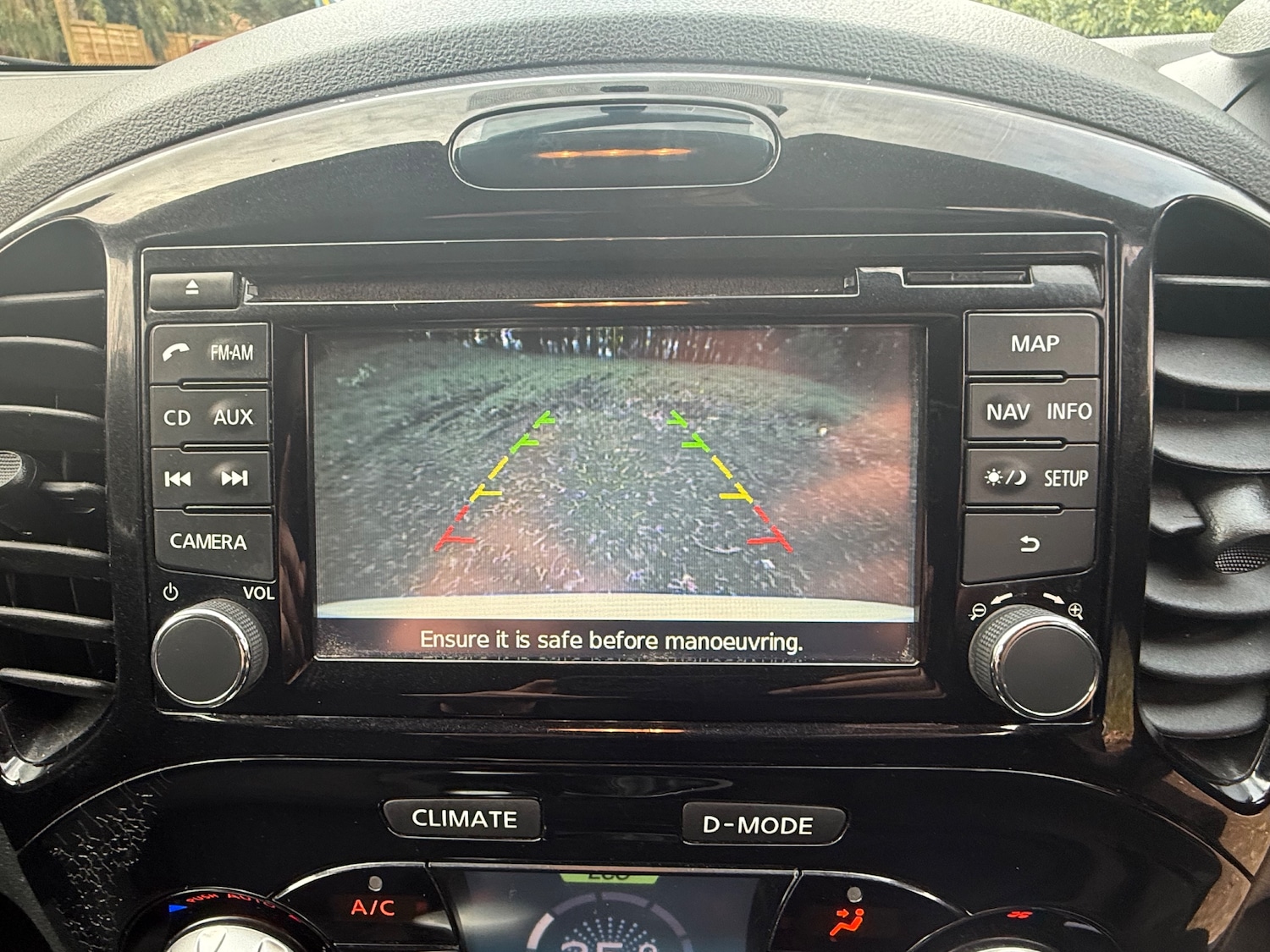 Used Nissan Juke 2014 for sale - 77911349: Photo 21