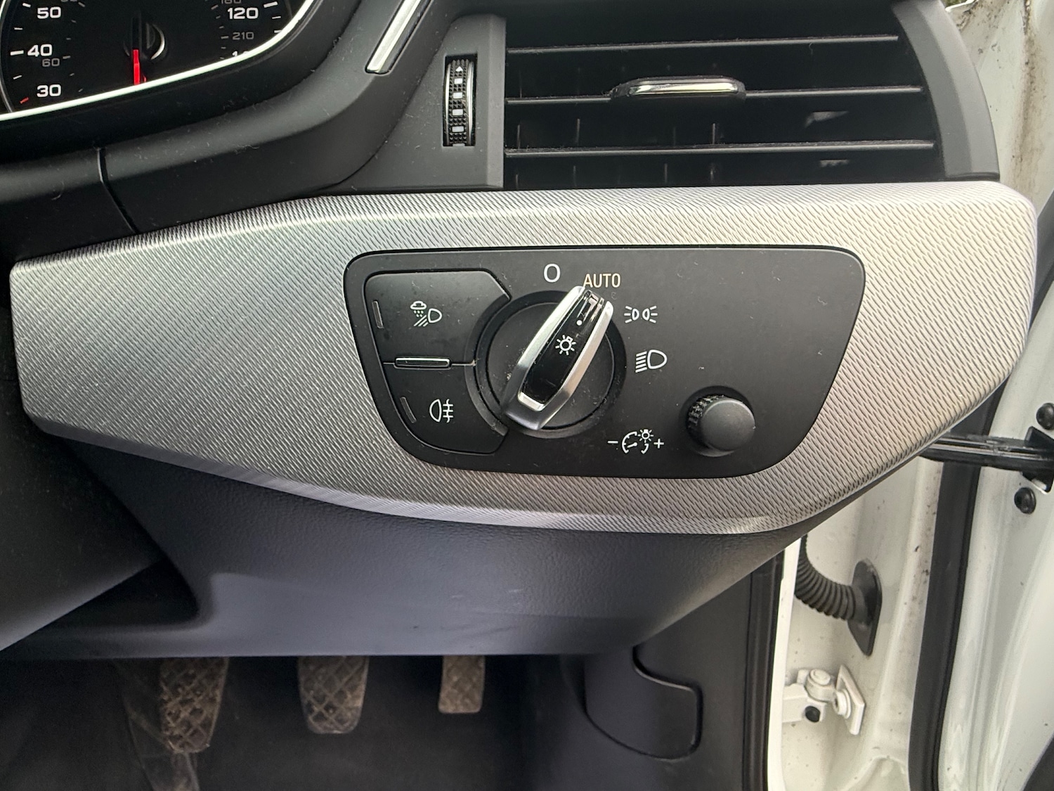 Used Audi A4 2017 for sale - 77578858: Photo 26