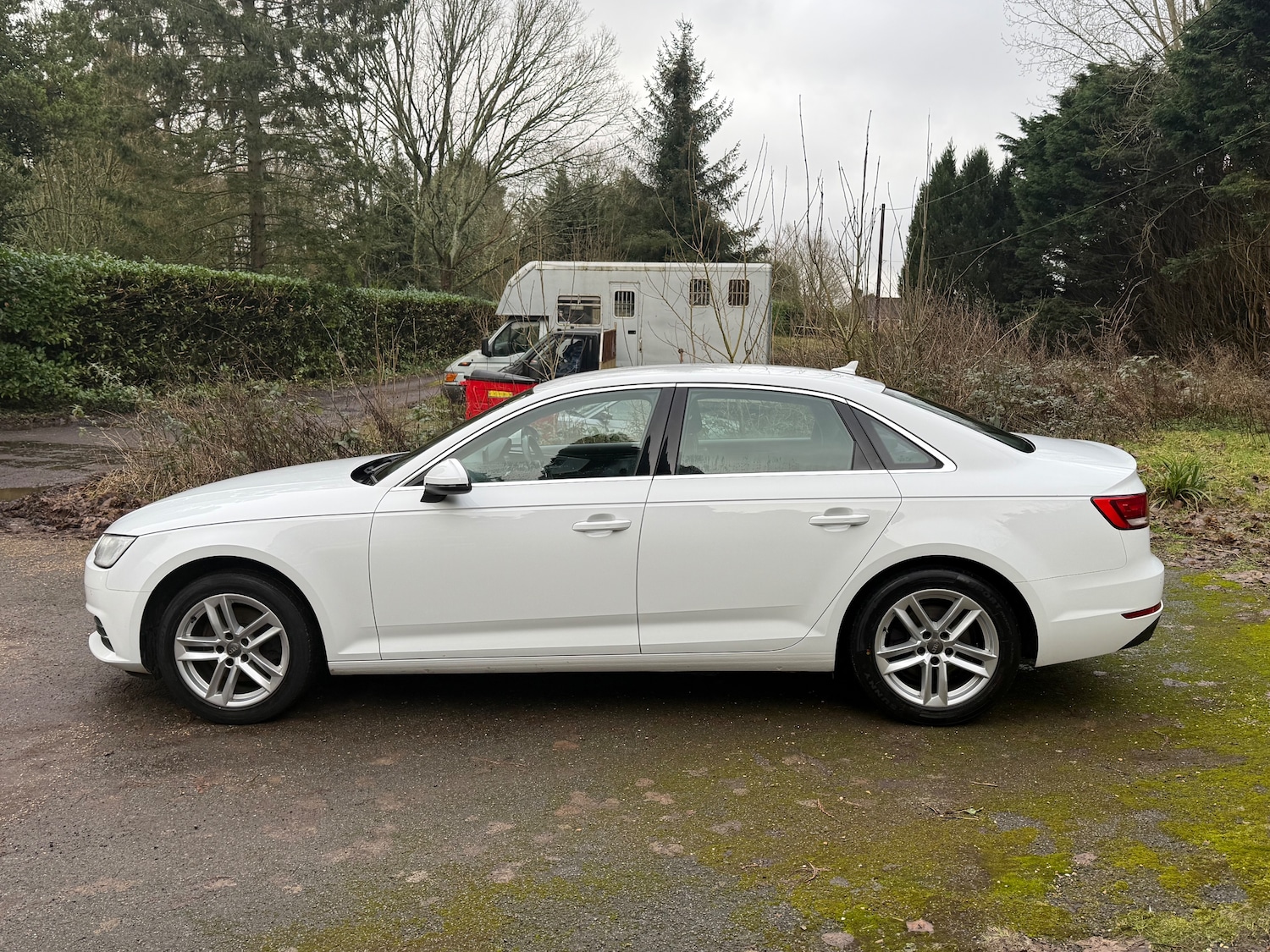 Used Audi A4 2017 for sale - 77578858: Photo 4