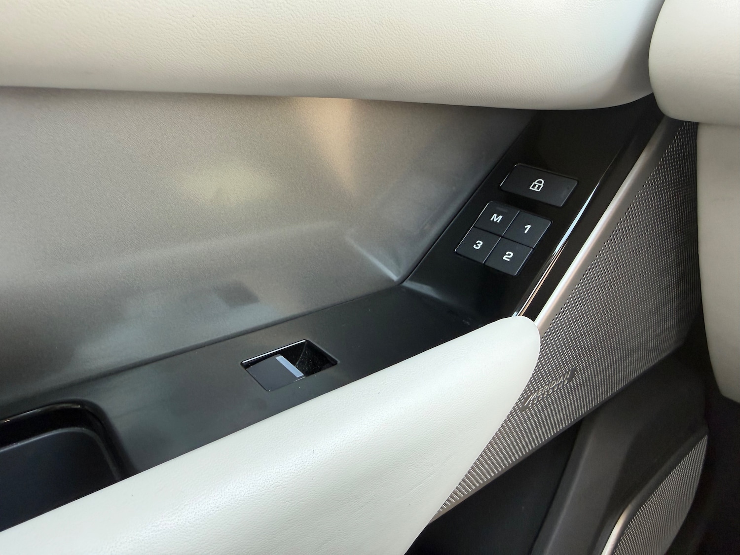 Used Land Rover Range Rover Velar 2021 for sale - 77966588: Photo 38