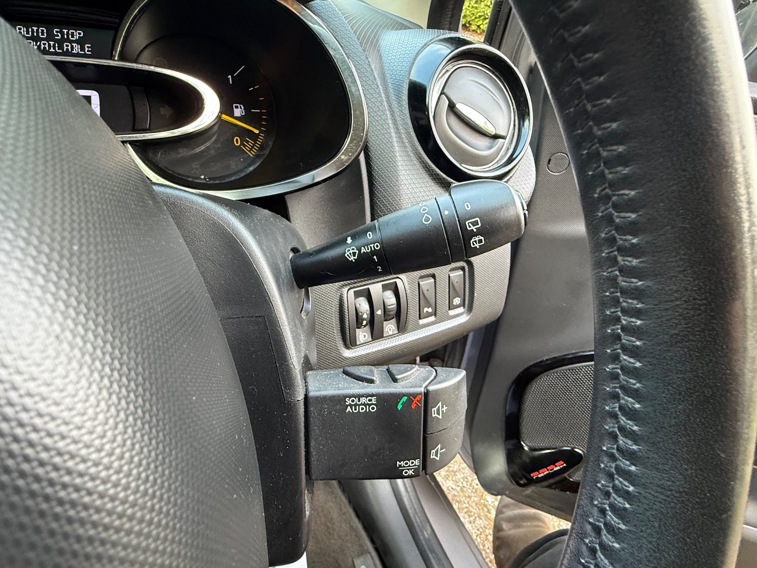 Used Renault Clio 2014 for sale - 77834733: Photo 18