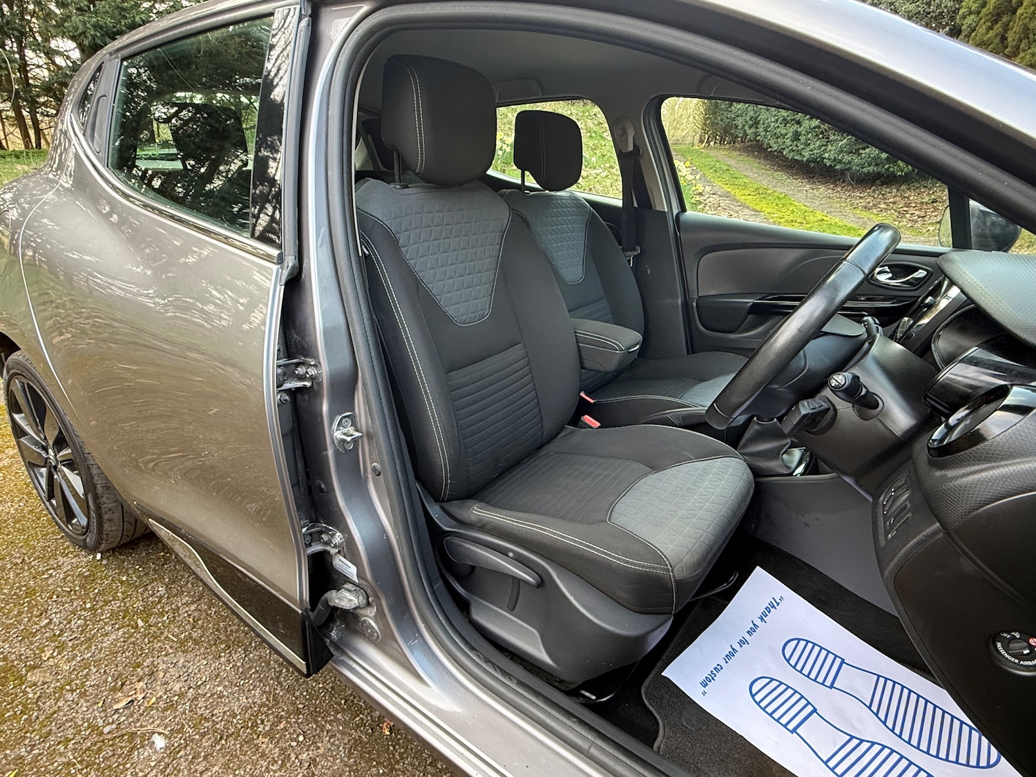 Used Renault Clio 2014 for sale - 77834733: Photo 9