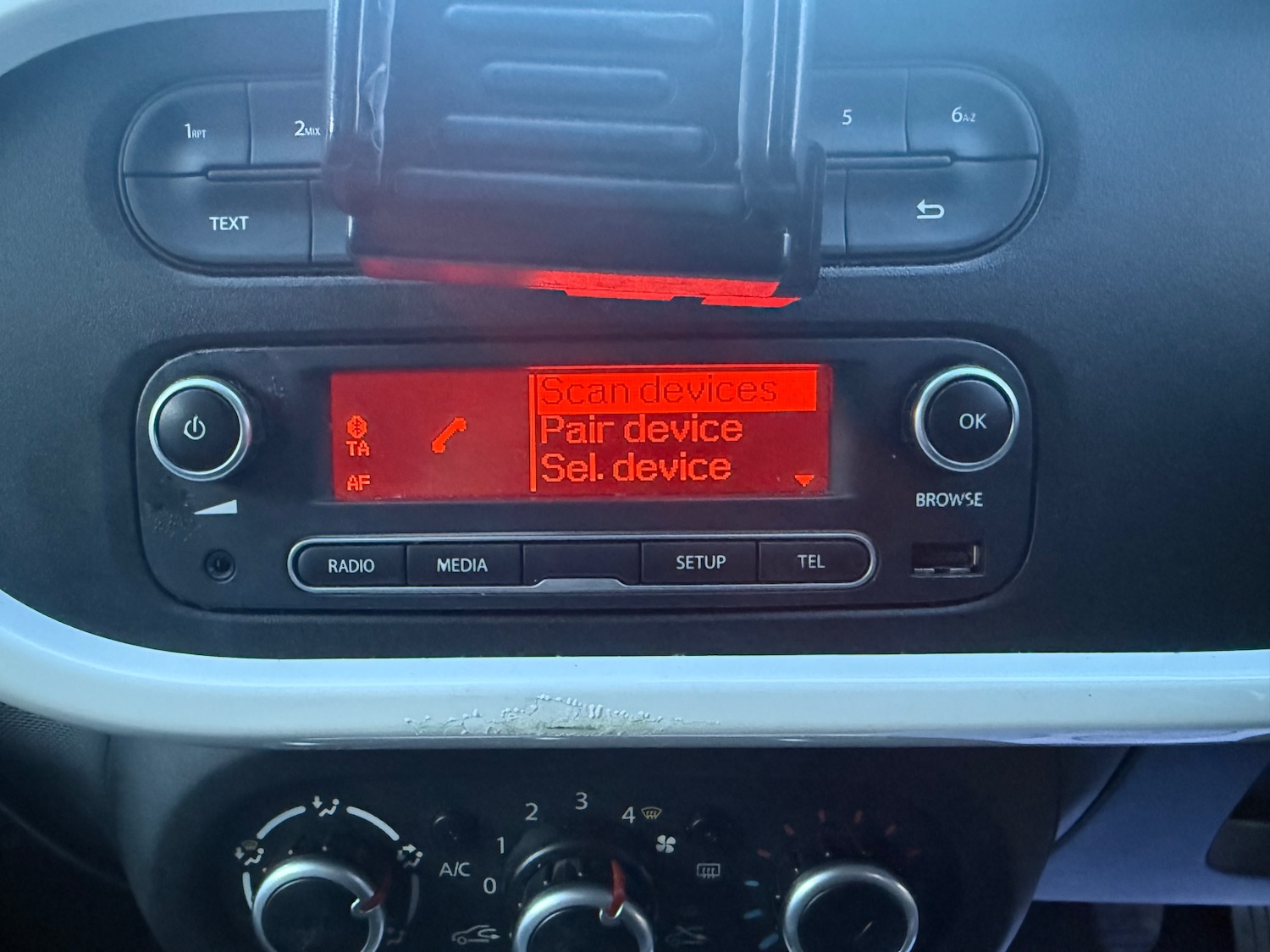 Used Renault Twingo 2015 for sale - 77436349: Photo 18