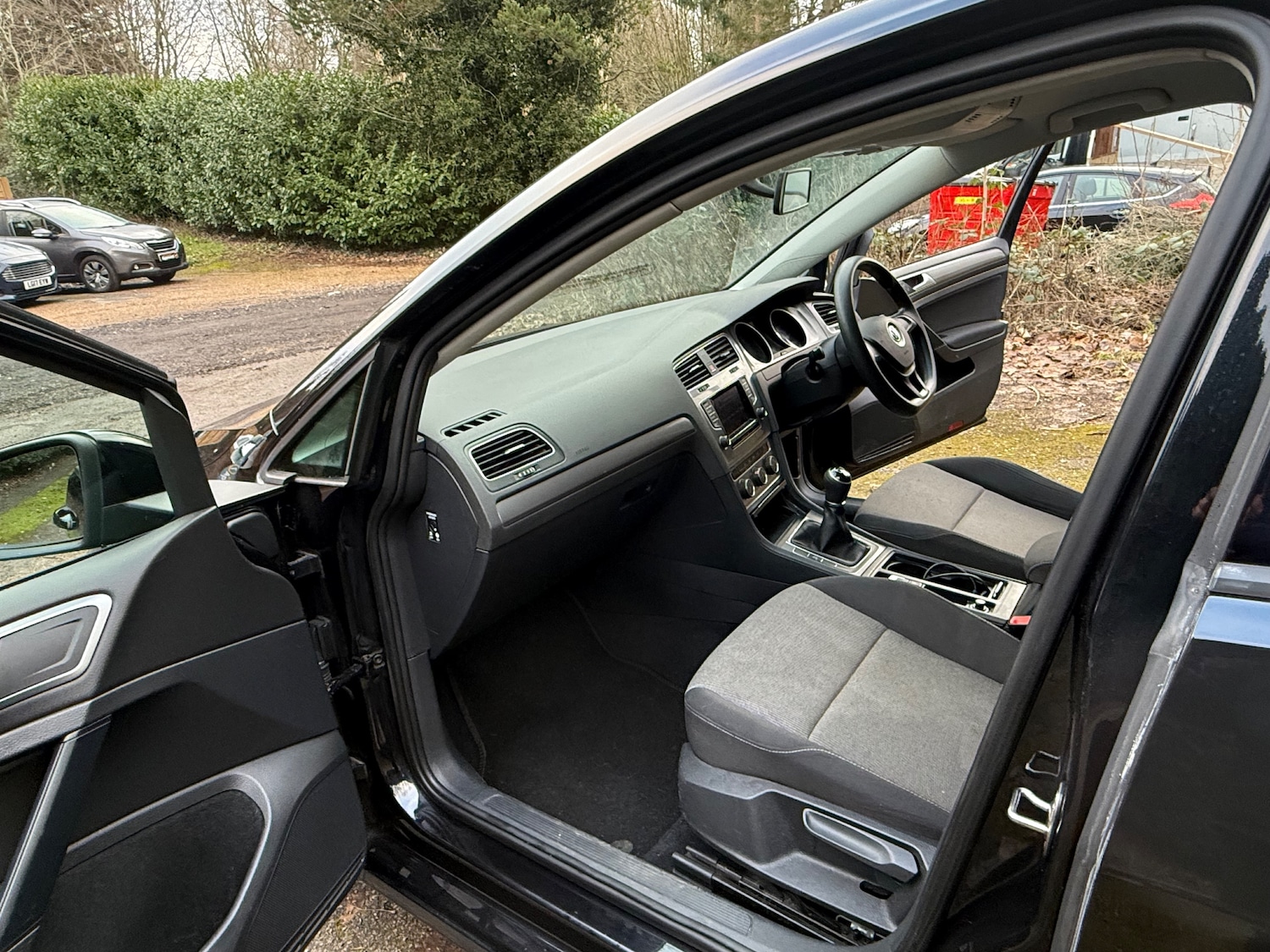 Used Volkswagen Golf 2014 for sale - 77171426: Photo 10