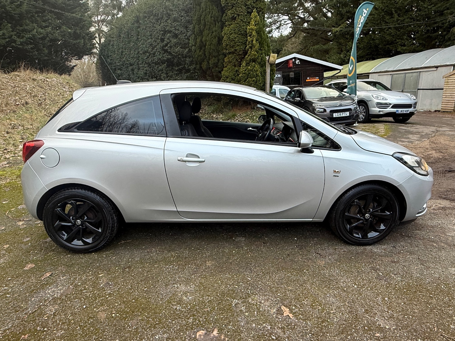 Used Vauxhall Corsa 2015 for sale - 77378286: Photo 8